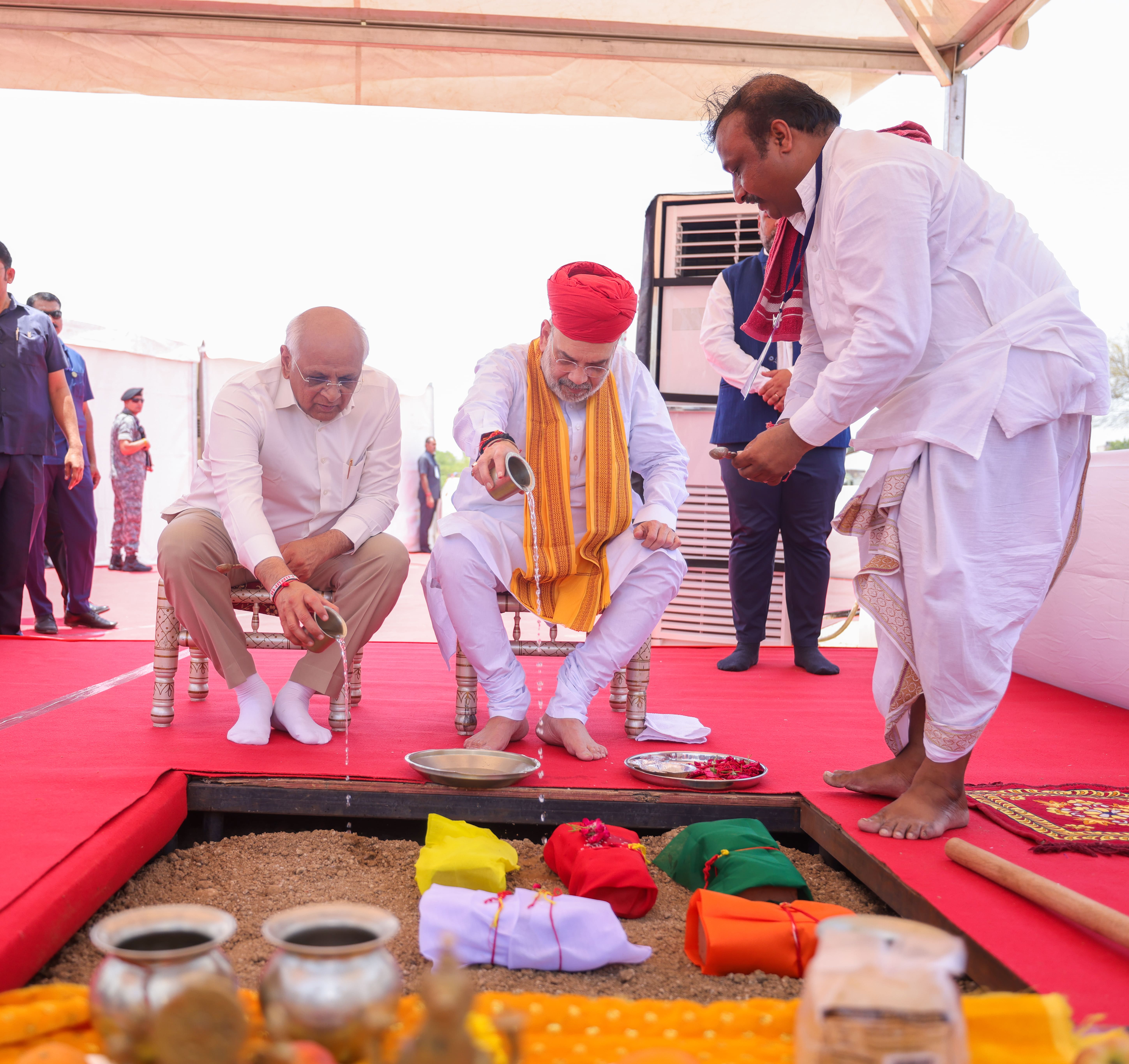 Union Home Minister and Minister of Cooperation Shri Amit Shah today inaugurated and laid the foundation stones for ponds in various areas of Gandhinagar, Gujarat.