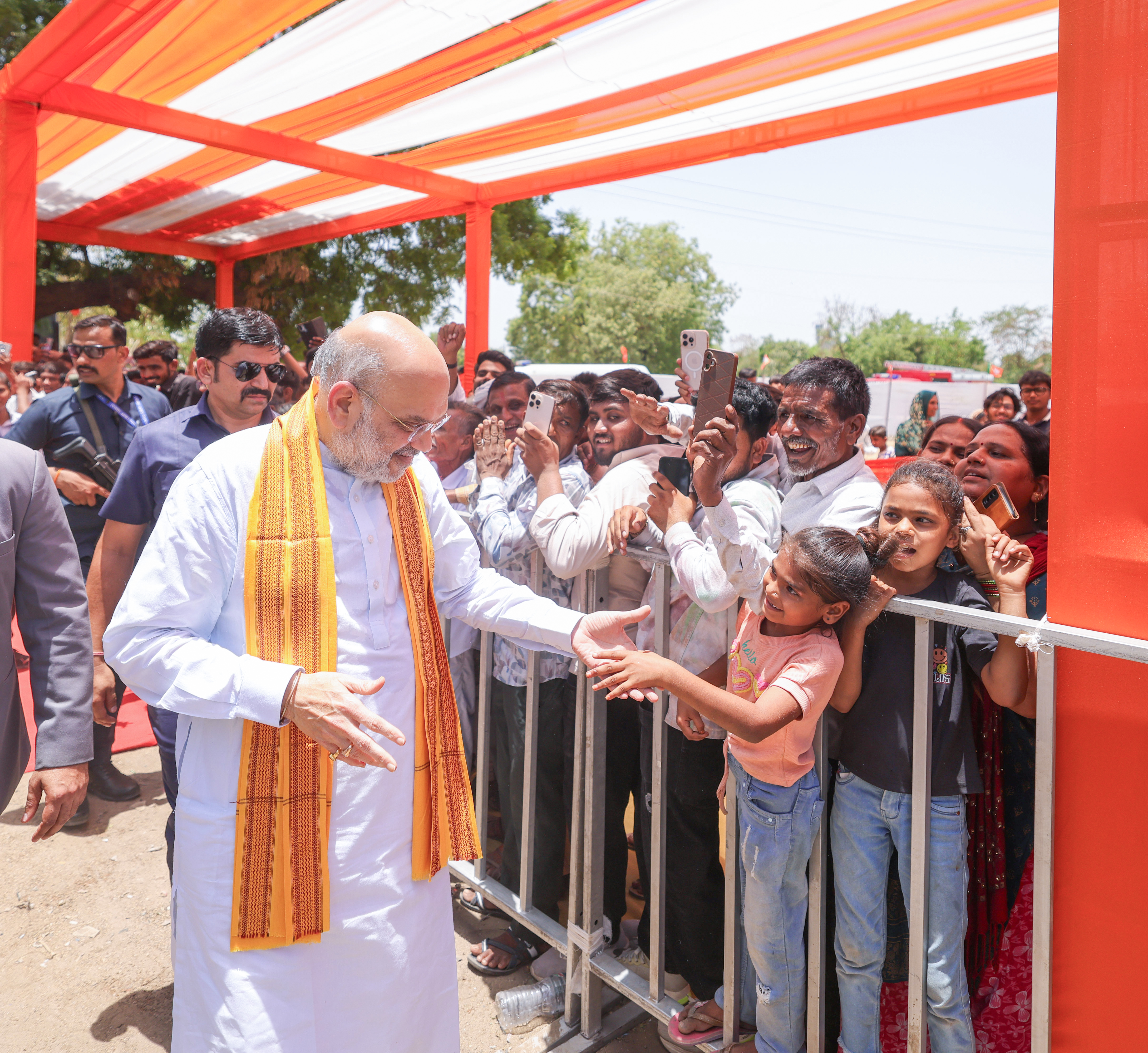 Union Home Minister and Minister of Cooperation Shri Amit Shah today inaugurated the new Moti Bhoyan Primary School in Kalol, Gandhinagar.