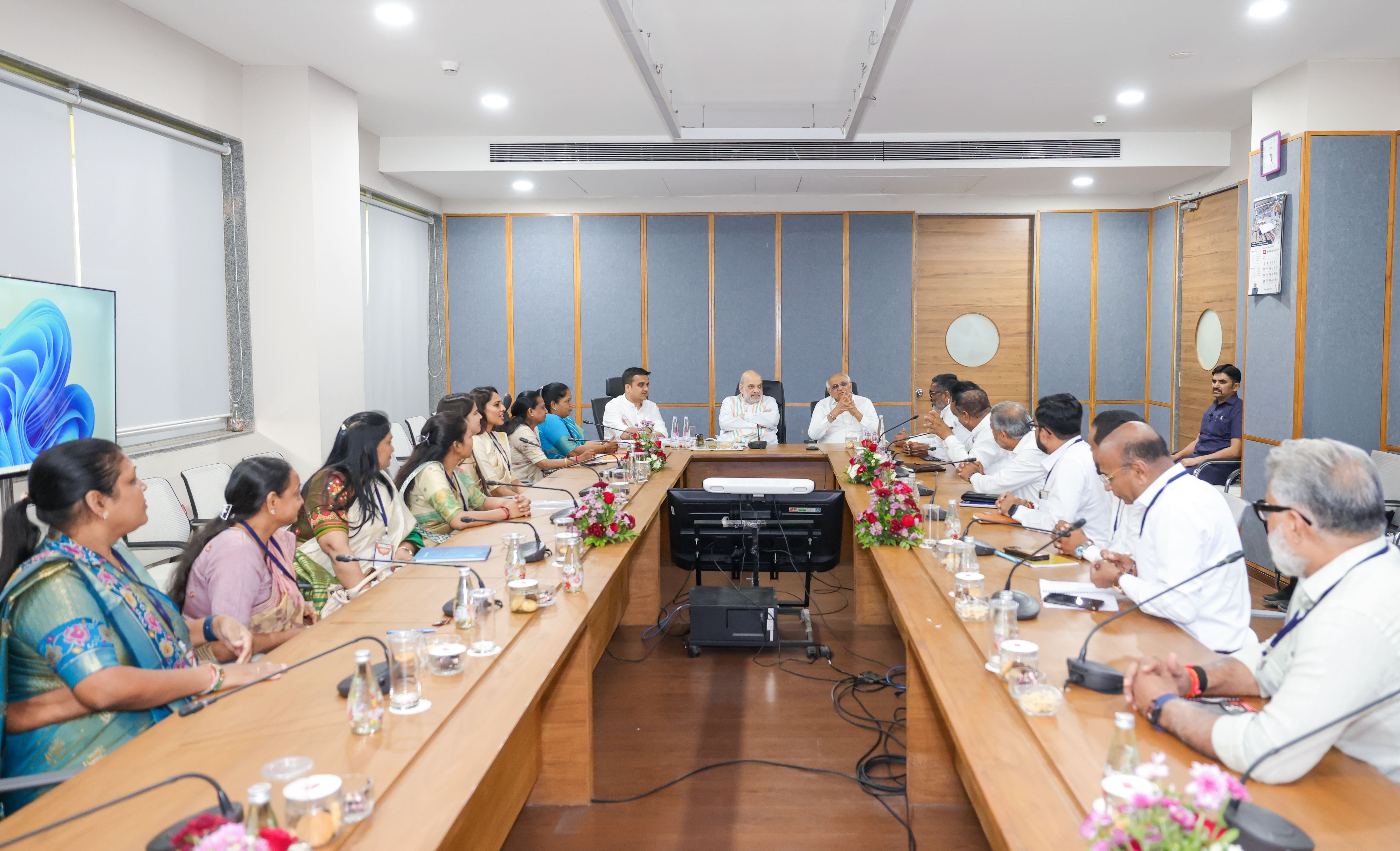 Union Home Minister and Minister of Cooperation Shri Amit Shah took a meeting of newly elected AMC under Gandhinagar Lok Sabha.
