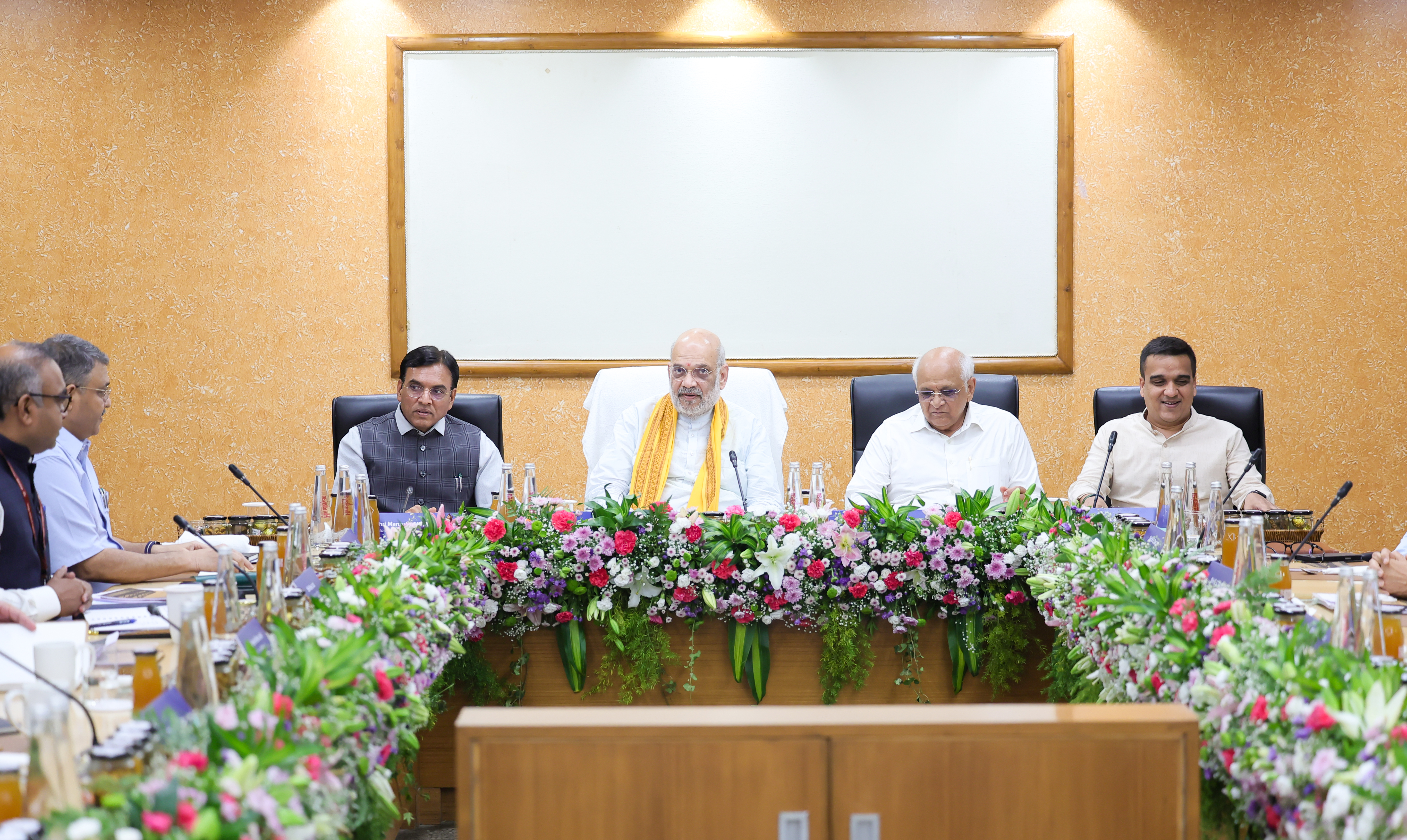 Shri Amit Shah reviewed the progress of sports infrastructure and related projects during meetings held in Ahmedabad.